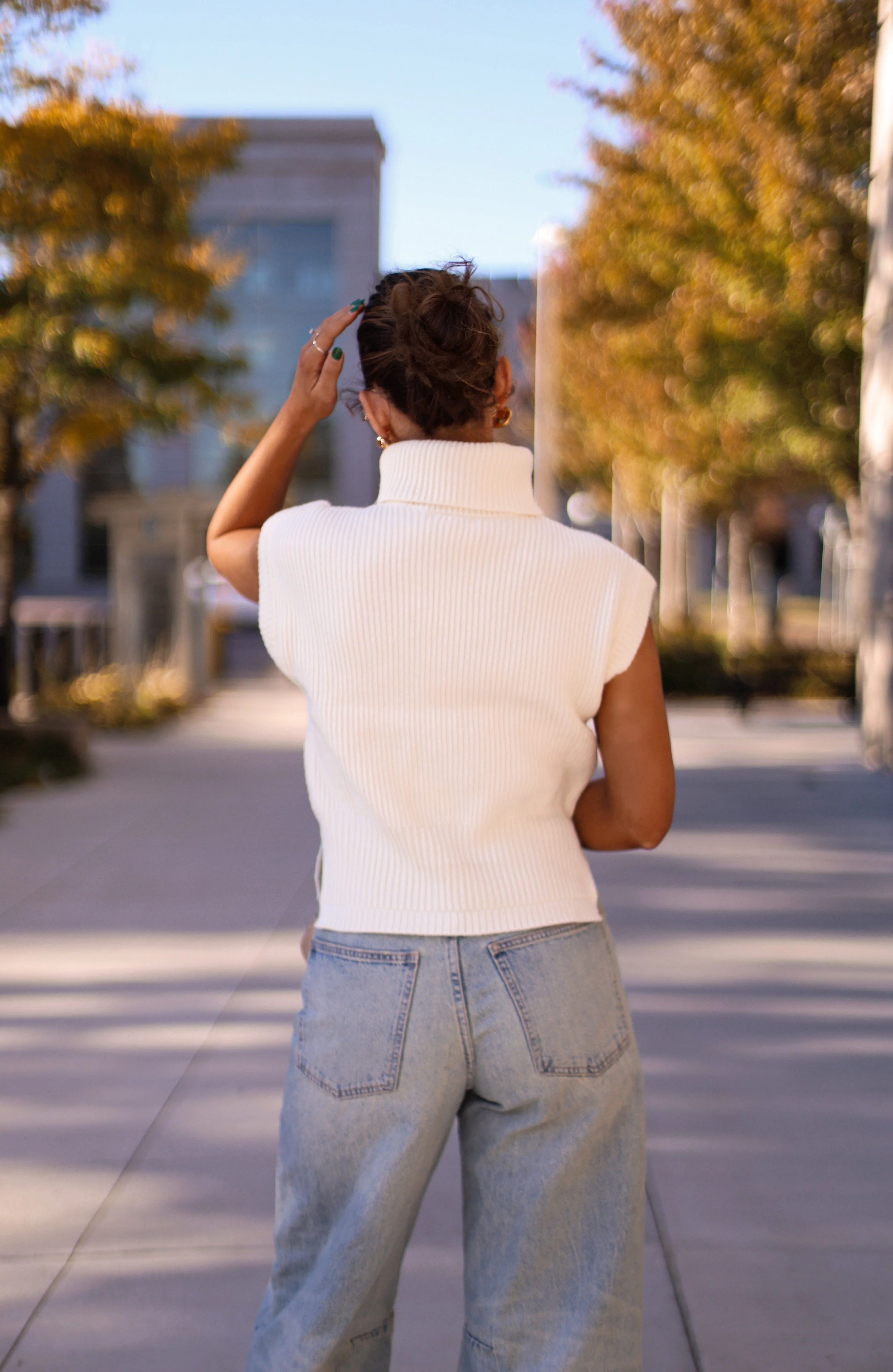 Carmen Classic Sweater Vest - Image 3