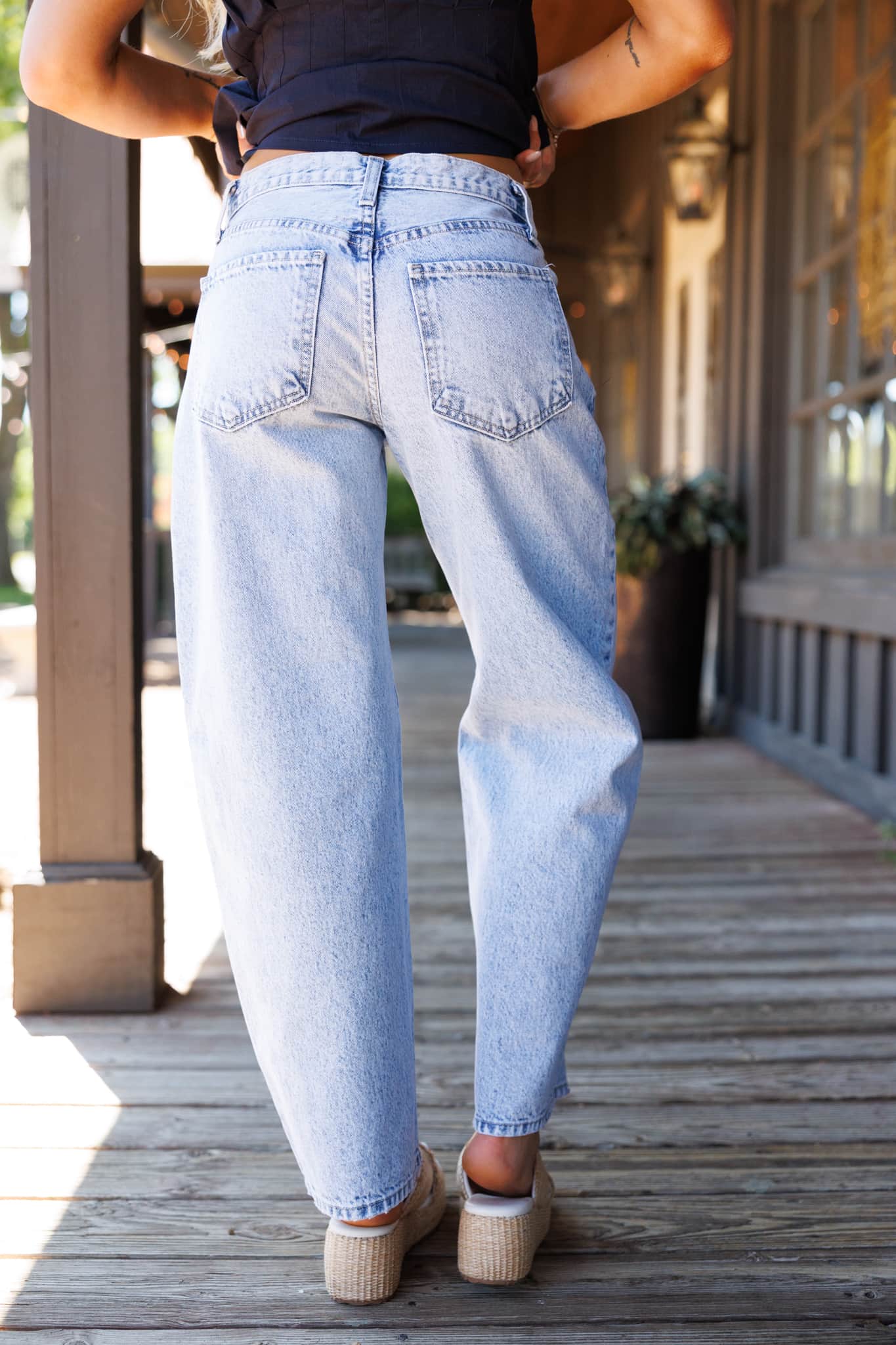 Just Black Laidback Barrel Jean - Image 4