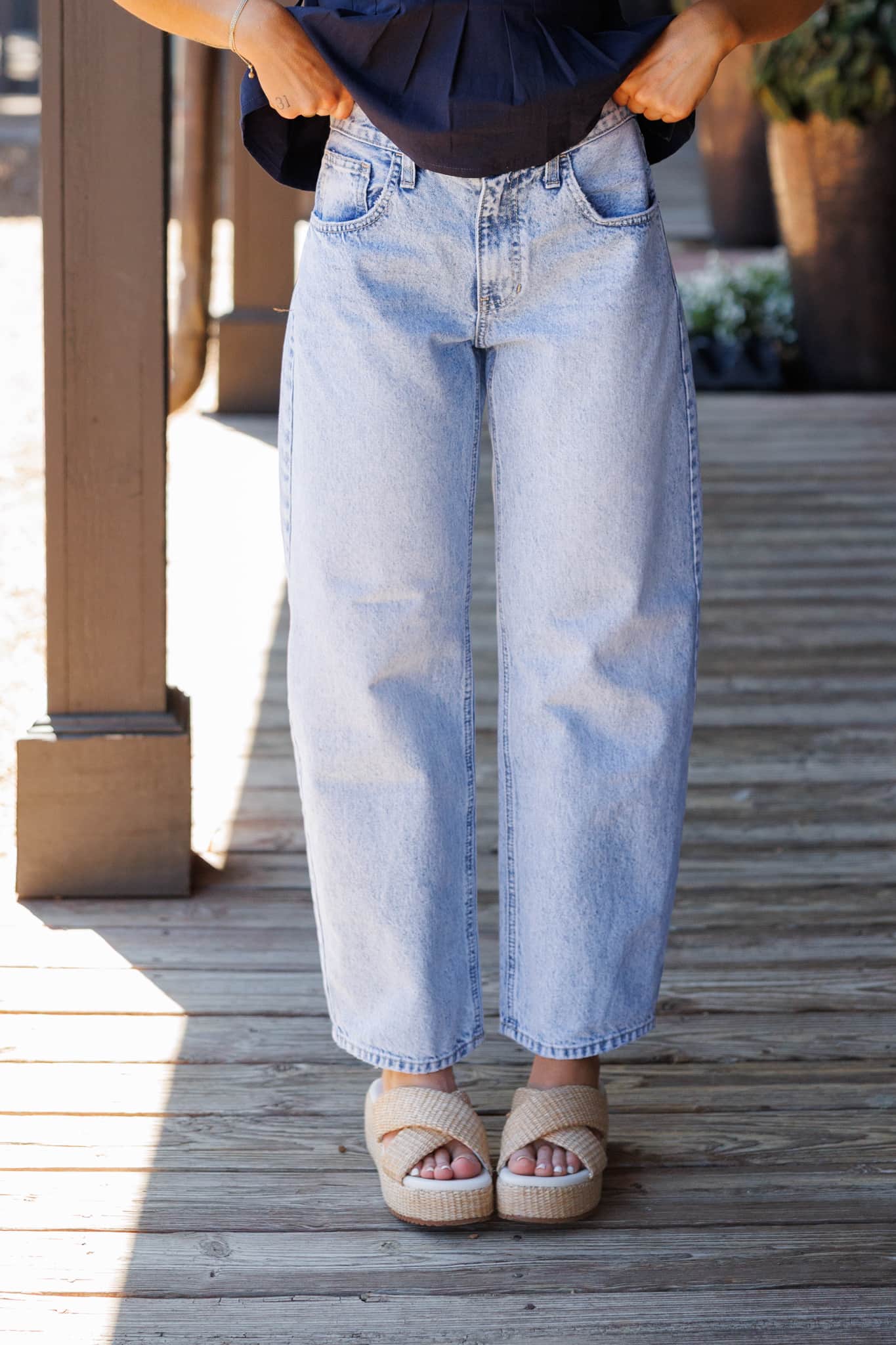 Just Black Laidback Barrel Jean - Image 5