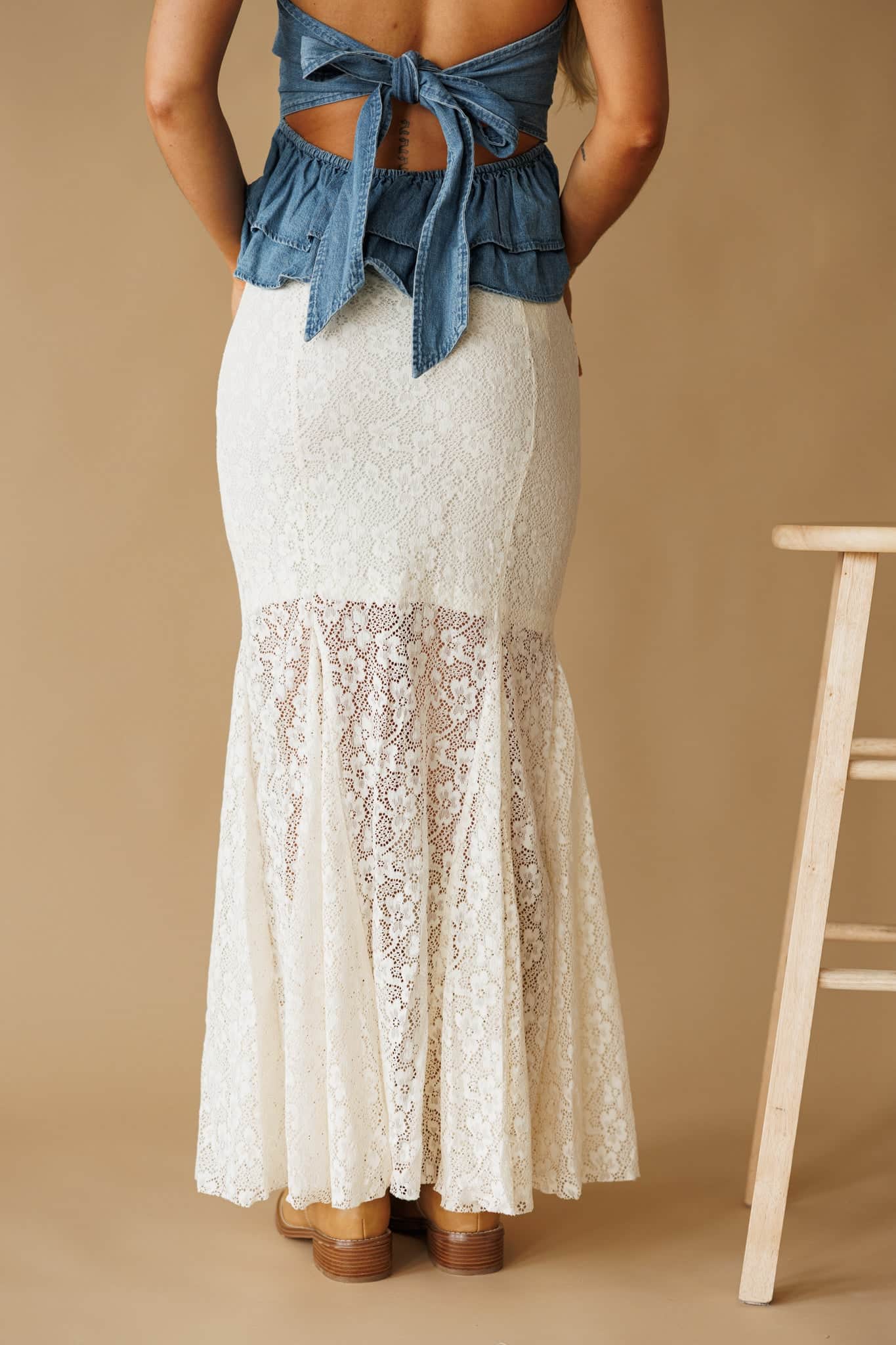 Lace Fitted Mermaid Skirt - Image 7