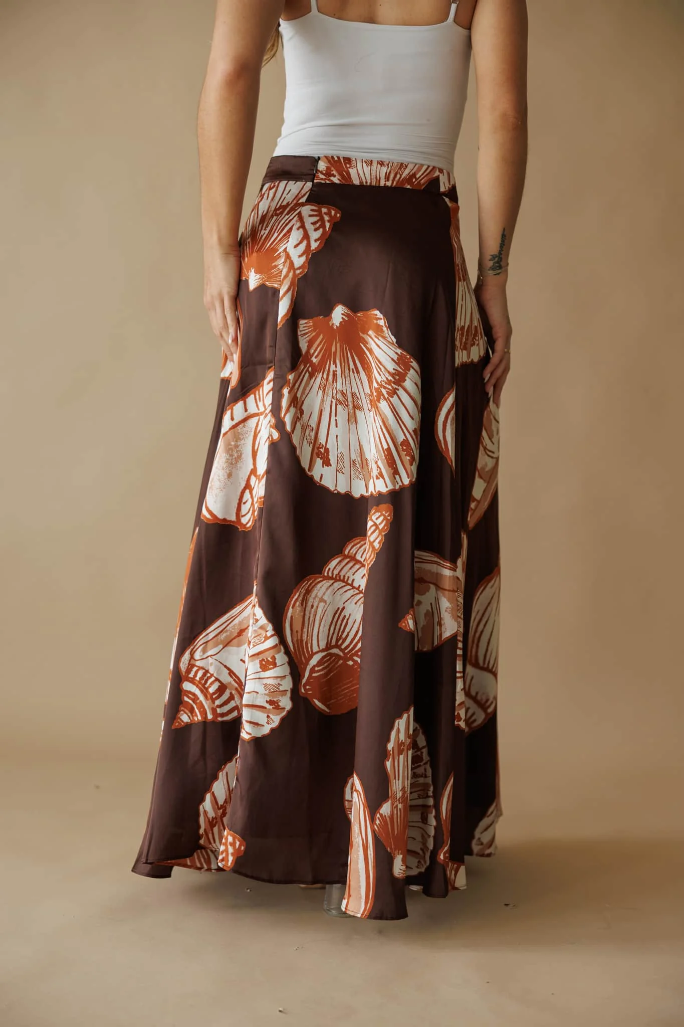 Seashell Print Satin Maxi Skirt - Image 5