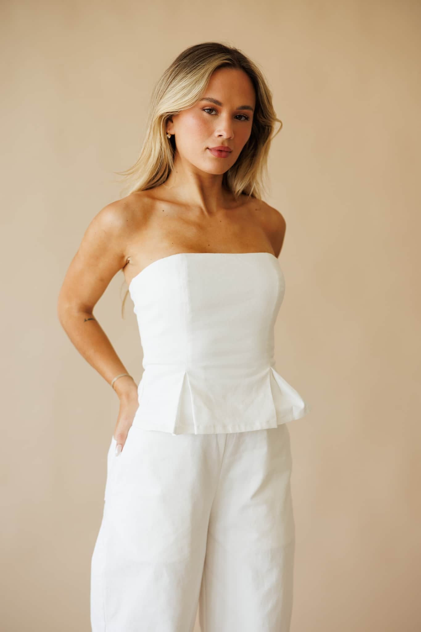 [Pre-Order!] White Peplum Barrel Jumpsuit - Image 3